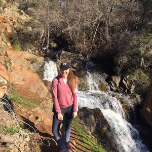 Meet your Posher, Hannah